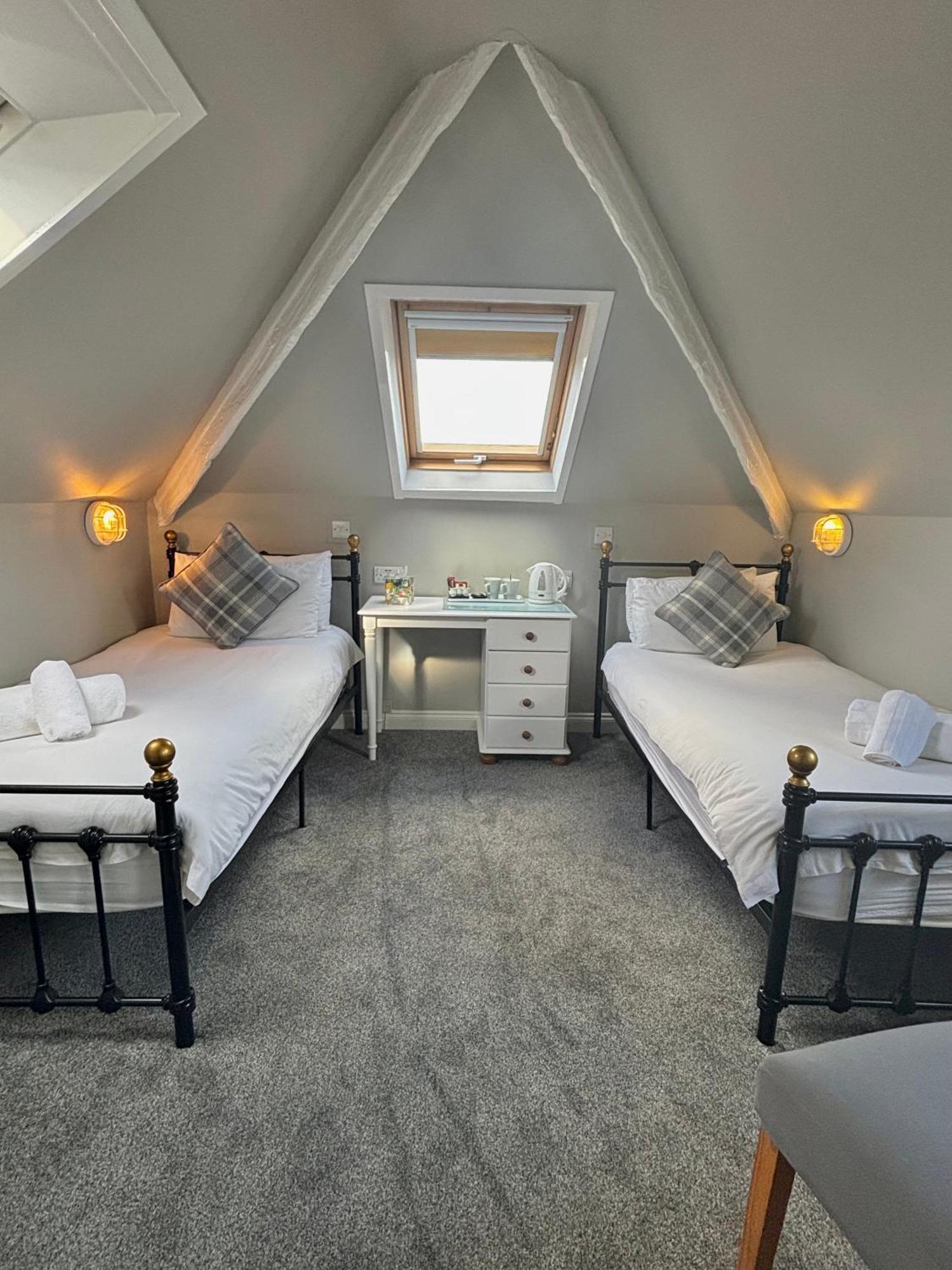 The Seacliffe - Whitby Otel Dış mekan fotoğraf