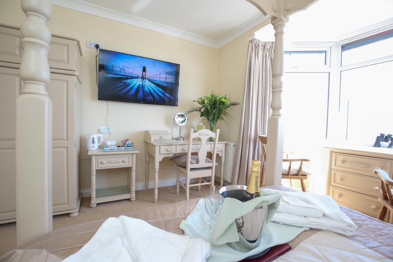 The Seacliffe - Whitby Otel Dış mekan fotoğraf